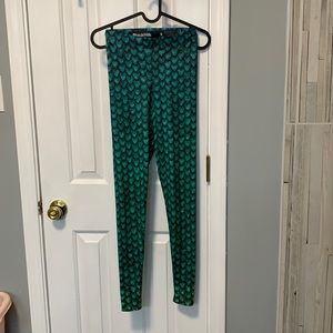 Blackmilk dragon scale leggings size Small